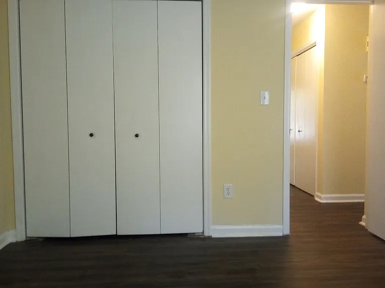 8 Charterhouse Ct — Photo 14
