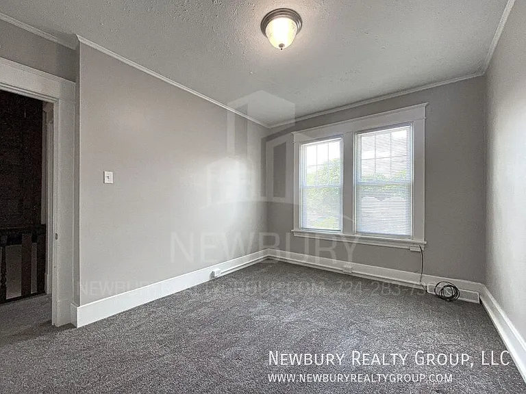 313 Wilson Ave — Photo 41