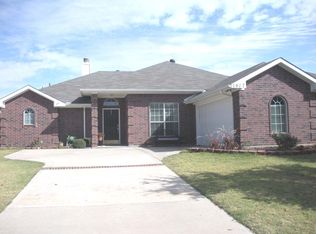1417 Manten Blvd, Denton, TX 76208