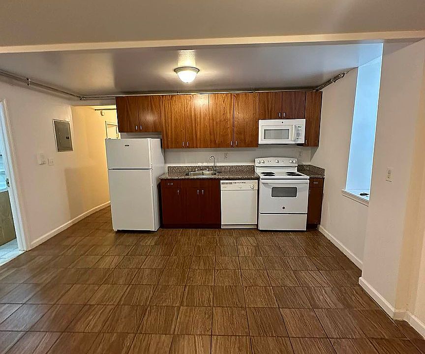 1st image of 207 Underhill Ave