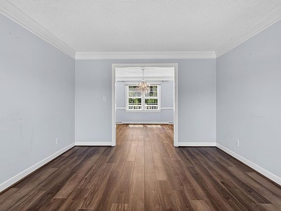 5th image of 309 Eastwind Dr