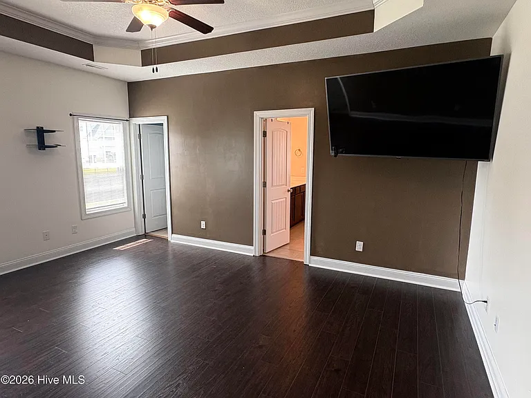 311 Aquamarine Cir — Photo 37