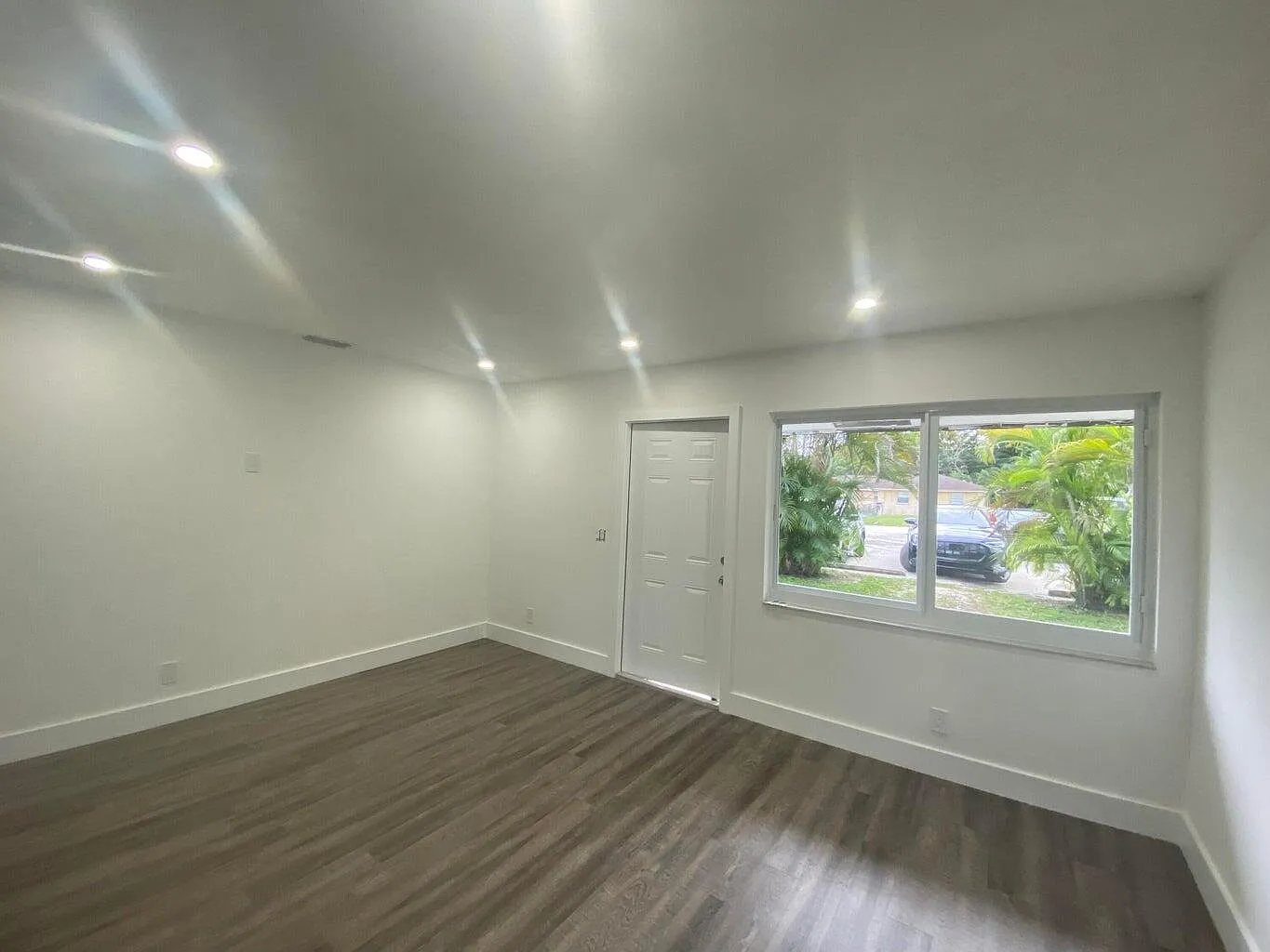2 bed, 1.0 bath, 900 sqft, $2,100 — Photo 4