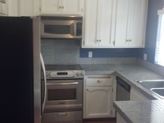 2nd image of 3282 Berger Ave Unit D6