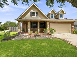 125 Avery Springs Ln, Dickinson, TX 77539