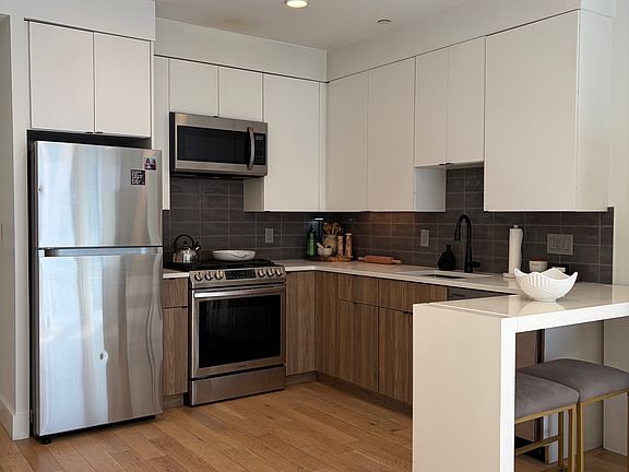 5th image of 3514 13th St NW