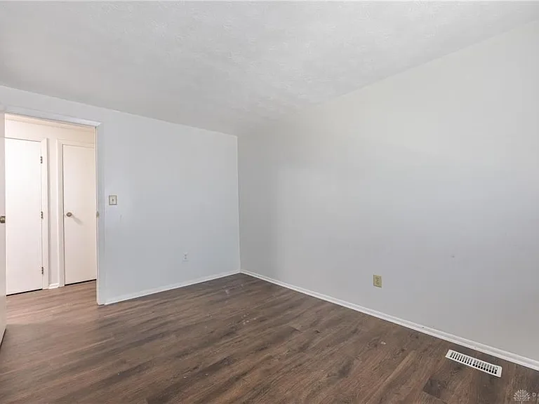 1643 Mars Hill Dr — Photo 12