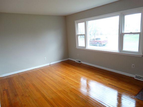 2nd image of 20 McDonald Dr