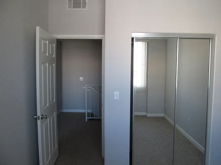 10133 Tabor St — Photo 23