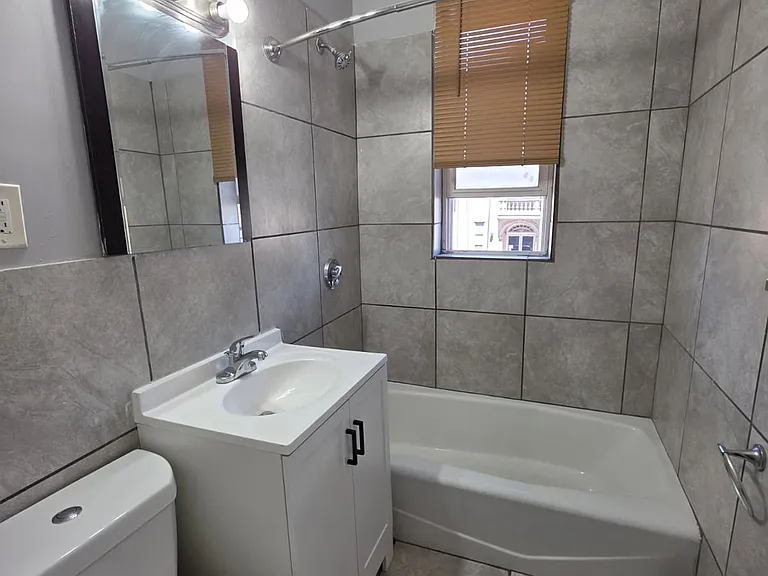 335 Wells St #2B — Photo 12