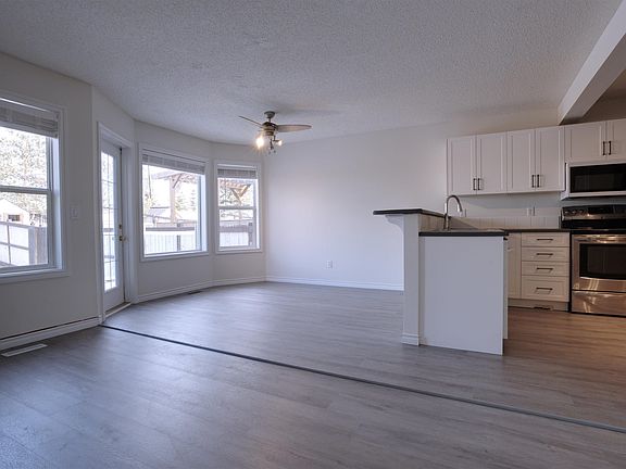 4th image of 145 Crocus Cres