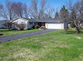 5875 Columbus Dr, Marcy, NY 13403