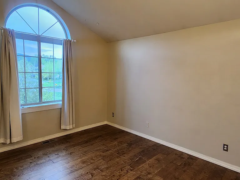 8105 Alamosa Ln — Photo 21