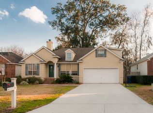 5 Barnacle Ct, Savannah, GA 31410