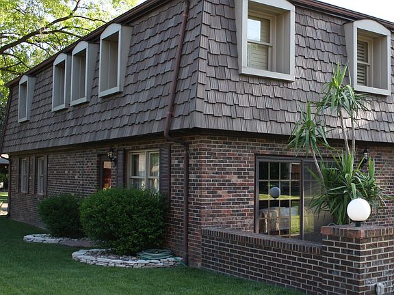 4th image of 2345 Zippel Ave