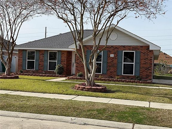 4th image of 264 Oak Point Dr