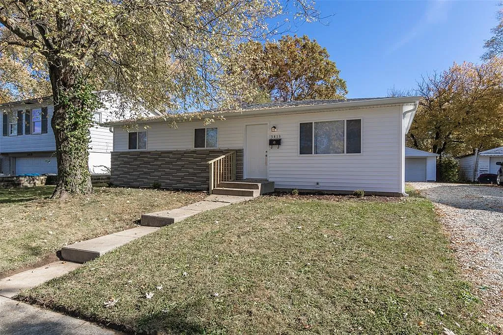 3413 N Cecil Ave photo 1