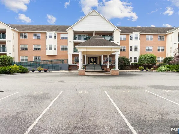 401 Dercole Ct APT 114, Norwood, NJ 07648