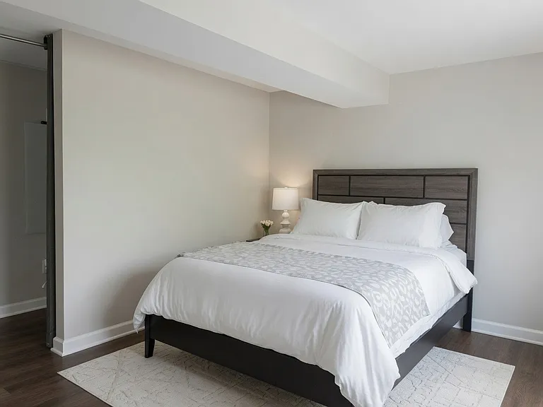 1527 N Colonial Ter #A — Photo 8