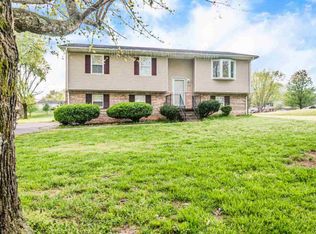 317 Witt Rd, Bowling Green, KY 42101