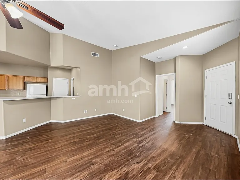 5839 E Nathan St — Photo 6