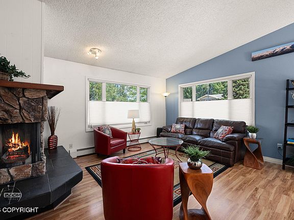 3rd image of 7010 Dickerson Dr