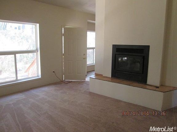 5th image of 4430 Edgewater Dr