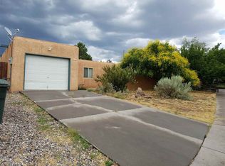 925 Calle Carmilita, Santa Fe, NM 87505