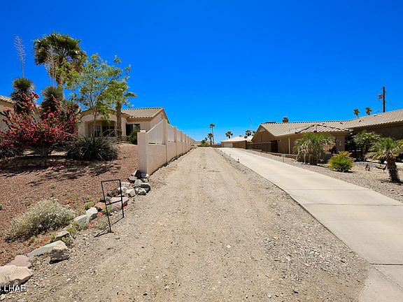 2nd image of 1665 Riverbelle Dr