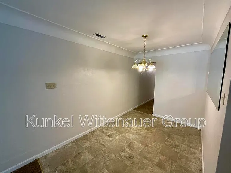 1715 Menard Dr — Photo 5