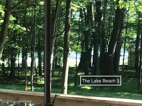 114 Honovi Dr, Pocono Lake, PA 18347