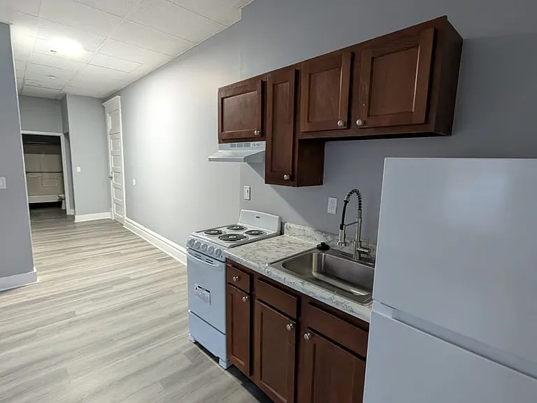 Franklin Park Apartments — Photo 65
