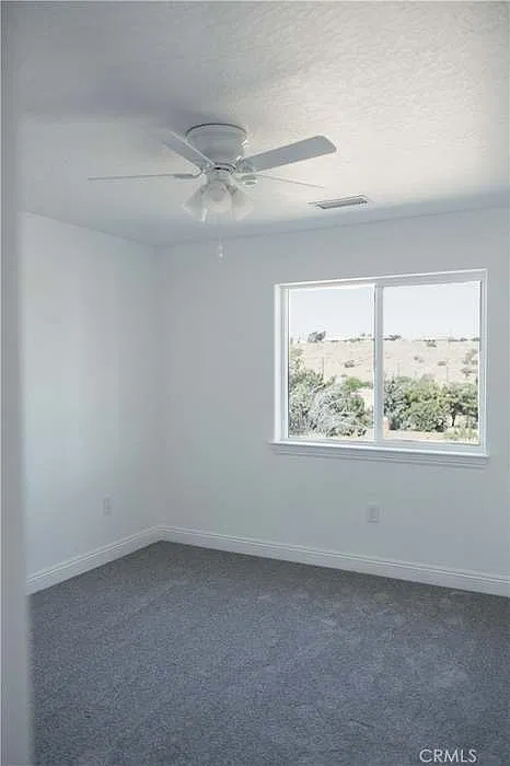 4 bed, 2218 sqft, $1,000 — Photo 4