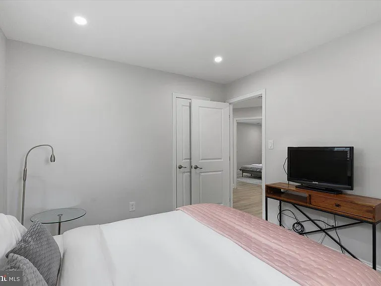 3823 Duke St — Photo 16