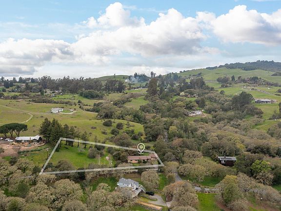 3rd image of 4550 Hidden Springs Road