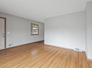 8542 Plymouth Ave N, Minneapolis, MN 55427