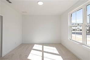 4th image of 4227 Millcroft Pl