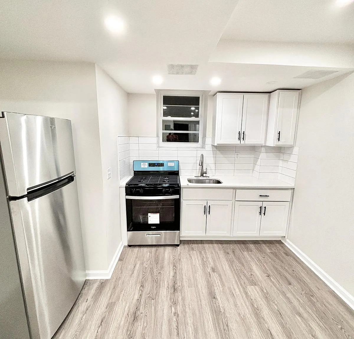 2 bed, $1,850 — Photo 1