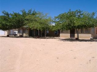 55375 Linn Rd, Landers, CA 92285