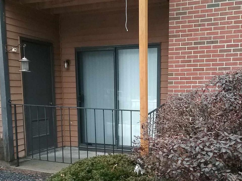 1st image of 1910 Blackstone Dr Building 19