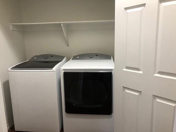 4th image of 110 Oakland St Unit C