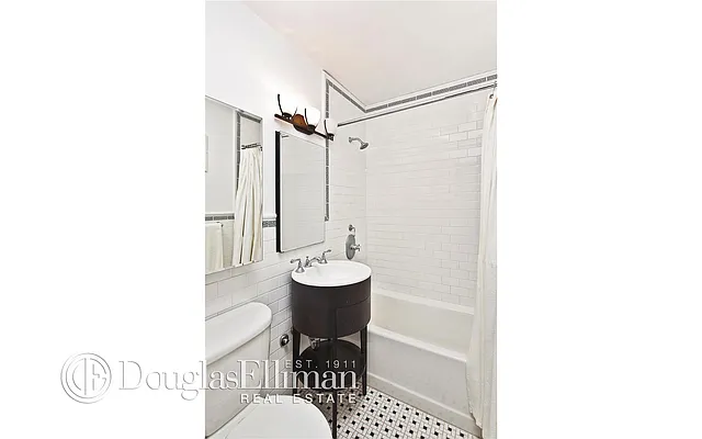 Sold by Douglas Elliman | media 4