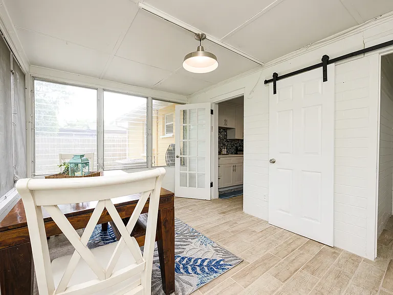 110 Mason Park Dr — Photo 15