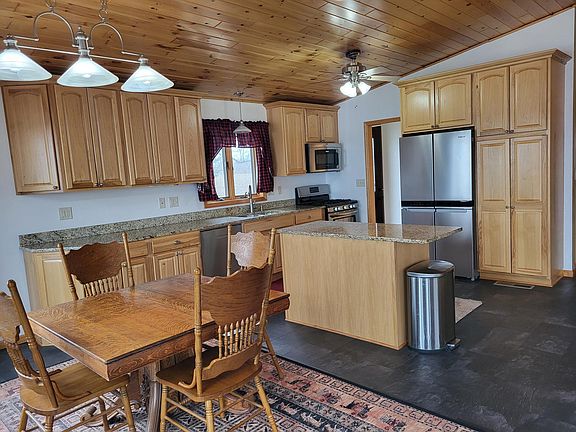 4th image of 32518 Island Rd