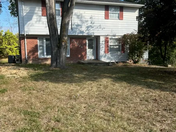 29528 W Ten Mile Rd, Farmington Hills, MI 48336