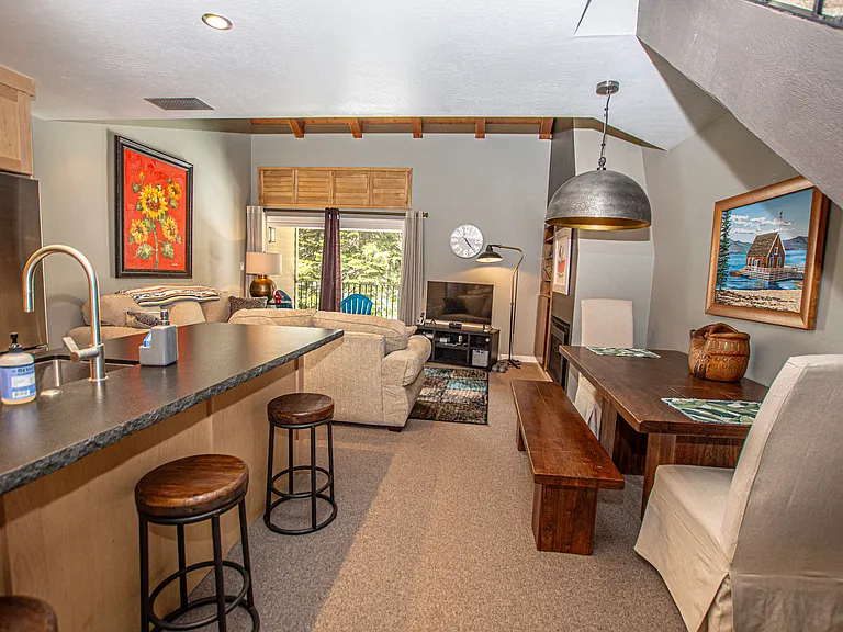 5101 N Lake Blvd #40 — Photo 8