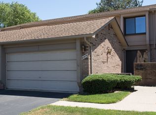 31474 Hunters Circle Dr UNIT 14-1, Farmington Hills, MI 48334