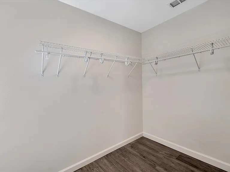 834 Jefferson Ave — Photo 19