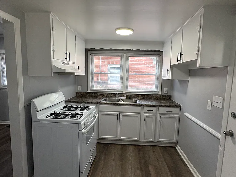 723 South Ave — Photo 8