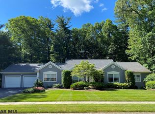 2351 Oak Leaf Dr, State College, PA